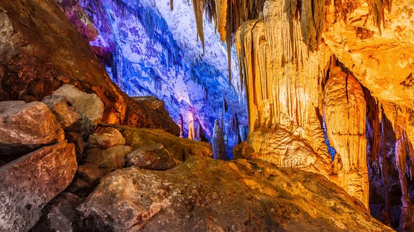 Furong mağara Wulong Karst Ulusal Jeoloji Park, Çin