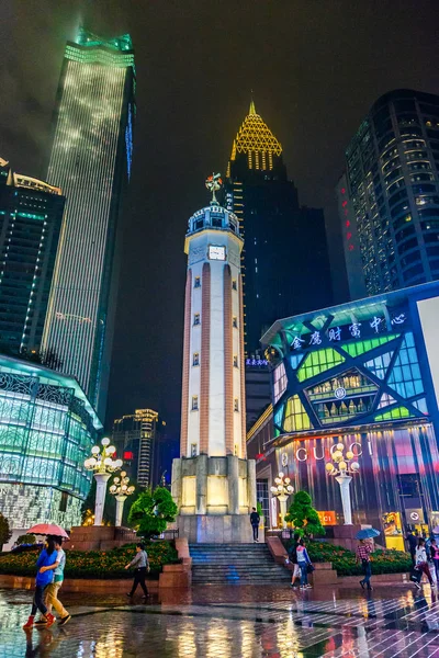 Chongqing, Innenstadt Geschäftszentrum in der Nacht, China, Asien — Stockfoto