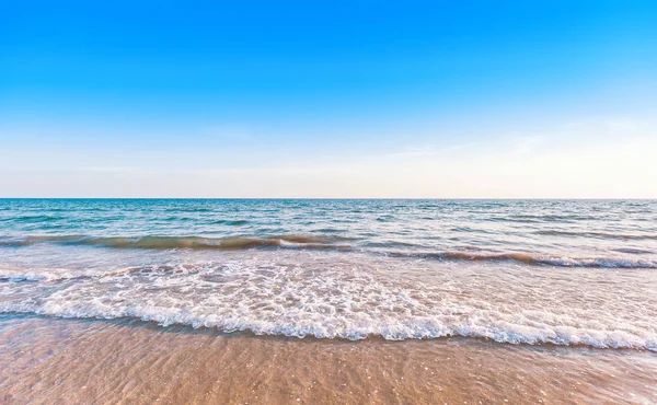 Denizde güzel gün batımı