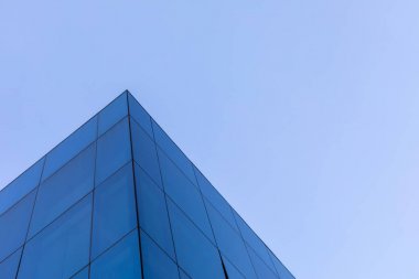 Modern cam bina arka plan