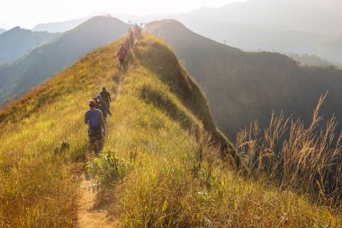 Gün batımında Khao Chang Phuak, Thong Pha Phum Ulusal Parkı, Kanchanaburi, Tayland