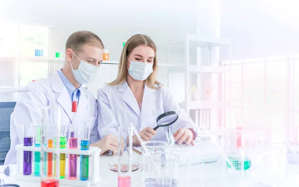 Scientists Researching Some Confidential Chemical Laboratory Teamwork Scientist Working Concept — Stock Photo, Image