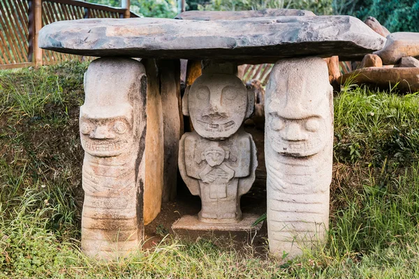 San augustin idols, colombia, south america, inka civilization i — стоковое фото