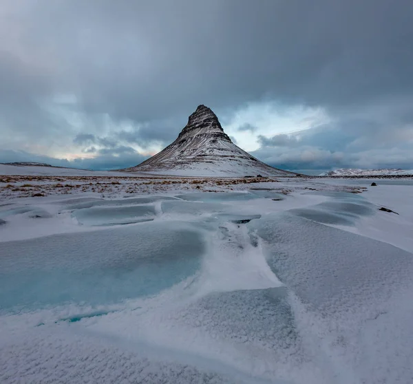 Гора Фетхуллаха Водопадами Исландии Кювель Зима Исландии Лед Снег Мбаппе — стоковое фото