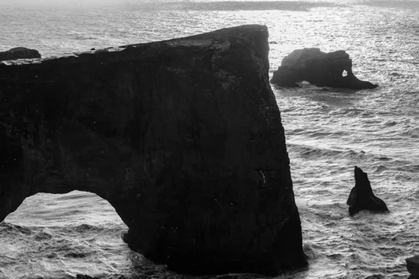 Iceland Dyrholaey Rock Arch Winter Iceland Dyrholaey Arch Winter Storm — 스톡 사진