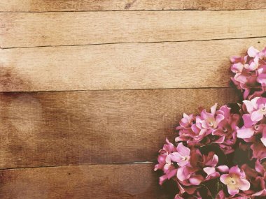 çiçek buketi vintage filtre renk ile ahşap arka plan