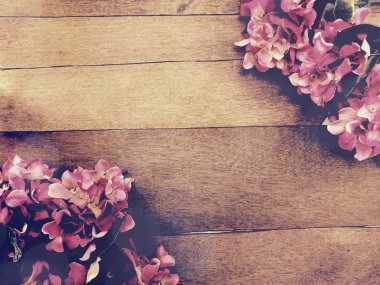 çiçek buketi vintage filtre renk ile ahşap arka plan