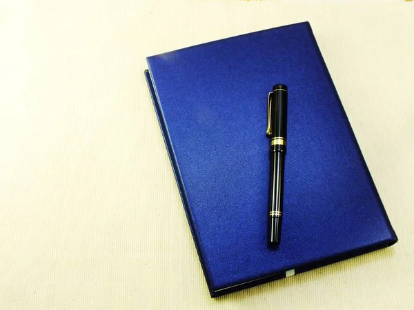 Notebook Pen Met Wekker Top Bekijken — Stockfoto