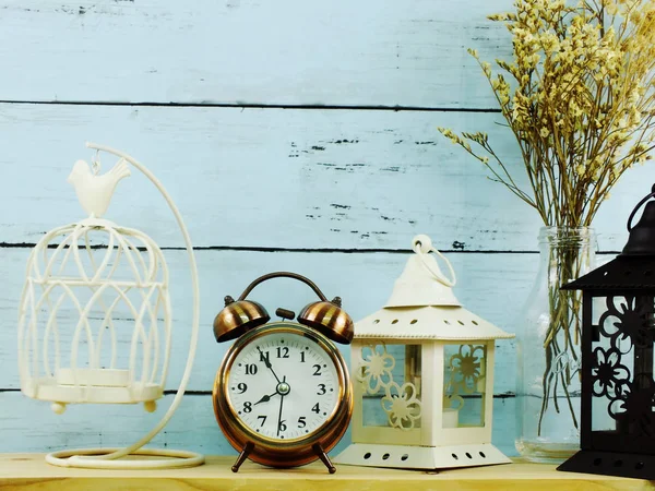 fener mum ev dekorasyon nesnesiyle süslemeleri