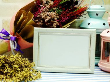 çerçeve ev dekorasyonu kadar alay