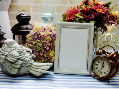 çerçeve ev dekorasyonu kadar alay