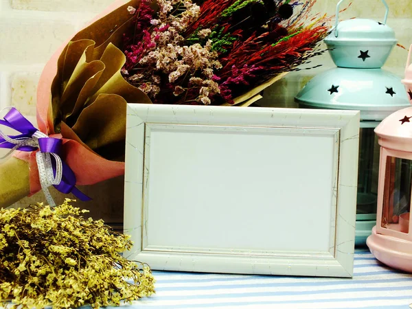 çerçeve ev dekorasyonu kadar alay