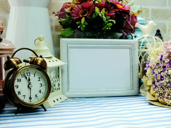 çerçeve ev dekorasyonu kadar alay