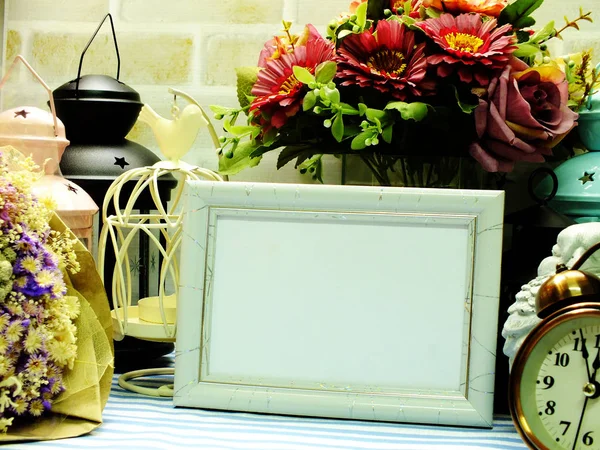 çerçeve ev dekorasyonu kadar alay