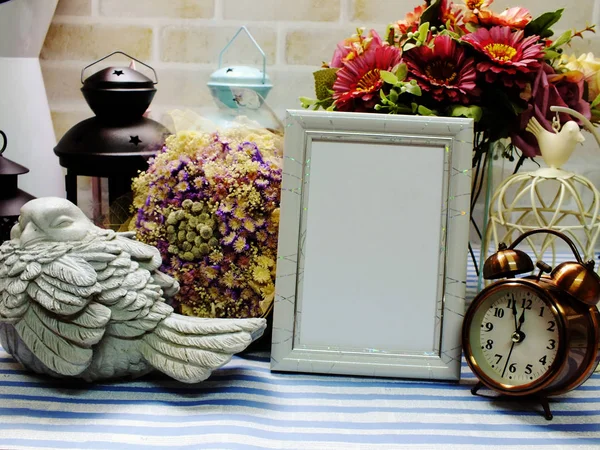 çerçeve ev dekorasyonu kadar alay