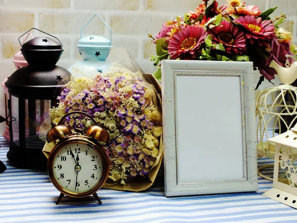 çerçeve ev dekorasyonu kadar alay