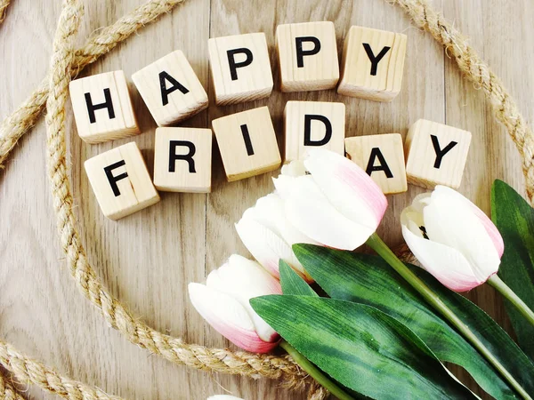 mutlu Cuma üstten görünüm Lale buketi ile