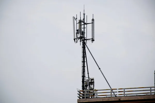 Comunicazione Torre Telefono Cellulare — Foto Stock