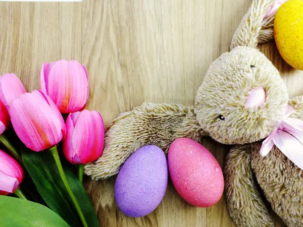 Huevos Pascua Coloridos Lindo Conejo Muñeca Vista Superior — Foto de Stock