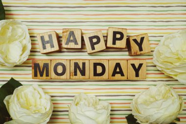 Renkli çizgili şakayık çiçekli Pazartesi alfabesi harfleriniz kutlu olsun.