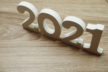 2021 Mutlu Yıllar, ahşap arka planda yer kopyası ile