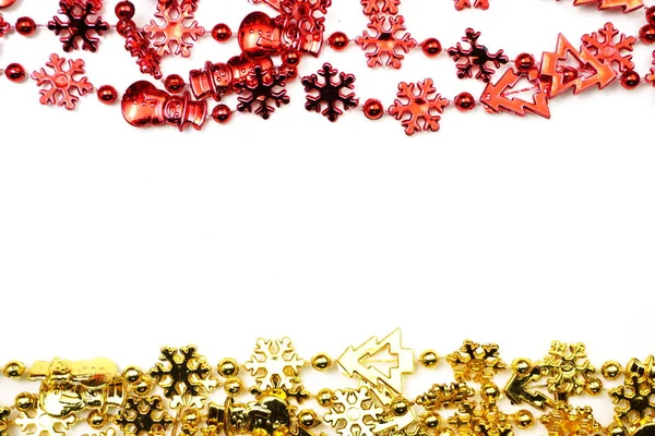 Διακοπές Φόντο Χριστούγεννα Γιρλάντα Χρυσό Και Κόκκινο Διακόσμηση Λευκό Φόντο — Φωτογραφία Αρχείου