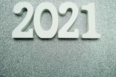2021 Mutlu Yıllar Gümüş Parıltı arkaplanındaki uzay kopyasıyla