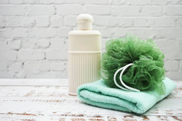 Shower Bottle Shower Puff Fibre Scrub — Stock Photo, Image