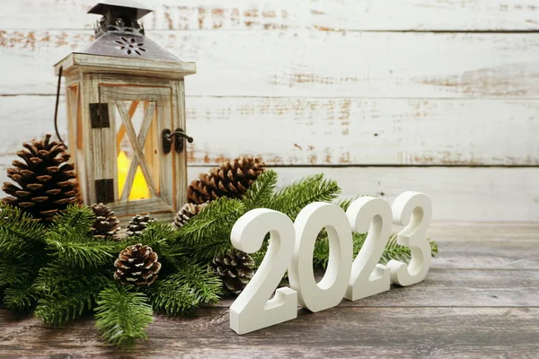 2023 Šťastný Nový Rok Vánoční Lucernou Dekorativní Prostorem Kopie Dřevěném — Stock fotografie