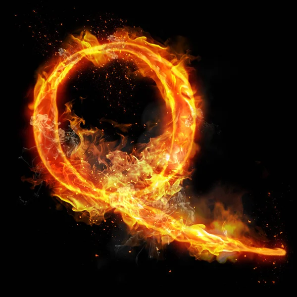 Ateş alev ışık yanan harf Q — Stok fotoğraf