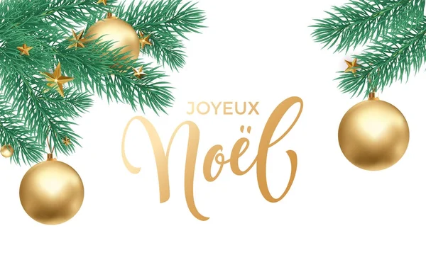 Joyeux Noel French Merry Christmas caligrafía dibujada a mano dorada y rama de árbol de Navidad para tarjeta de felicitación navideña plantilla de fondo de nieve blanca. Vector árbol de Año Nuevo decoración letras doradas — Vector de stock