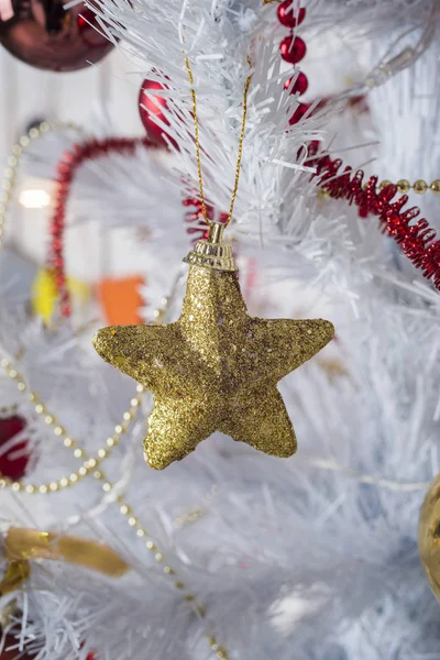 Noel süslemeleri ve baloları