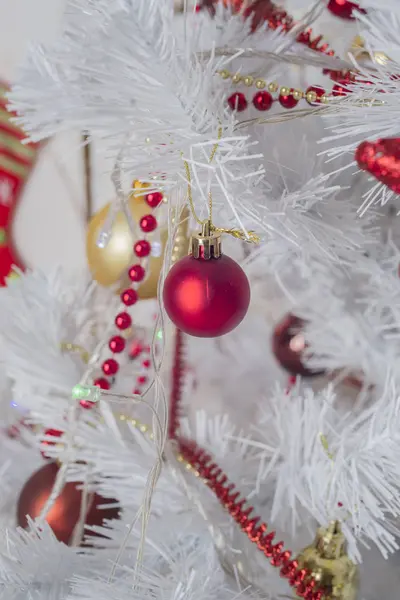 Noel süslemeleri ve baloları