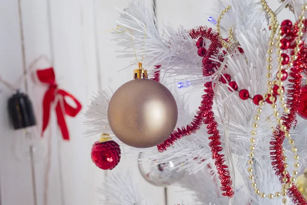 Noel süslemeleri ve baloları