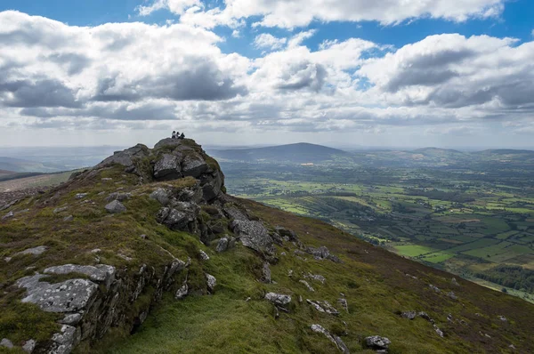 Scènes van Traveling rond Ierland - boerderijen en stad Stockafbeelding