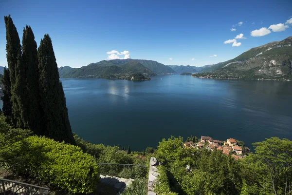 Panoramautsikt över sjön Como_the udden Bellagio — Stockfoto