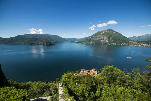 Veduta panoramica del Lago di Como _ il promontorio di Bellagio — Foto Stock