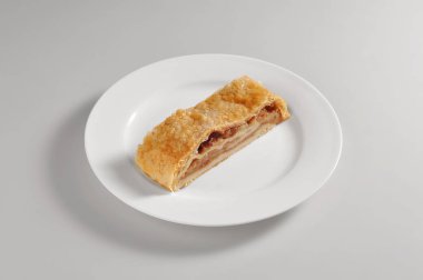 Strudel dilim yuvarlak tabak