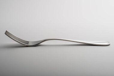 Çatal beyaz arkaplanda izole edildi