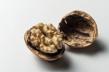 Çekirdek ve tüm ve açık ceviz