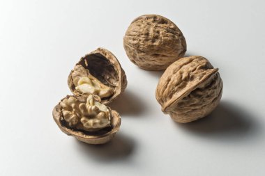 Çekirdek ve tüm ve açık ceviz