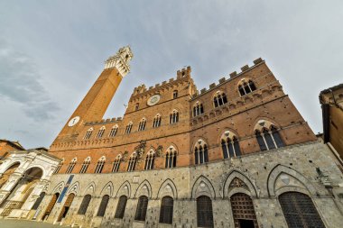 Siena Palazzo Pubblico ve Torre del Mangia