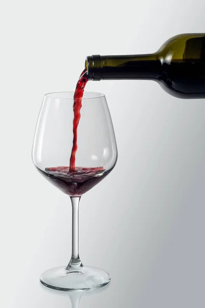 Bottle Pouring Red Wine Elegant Glass Isolated Clipping Path — Stock Photo, Image