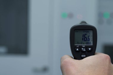 pyrometer, remote temperature measurement, microclimate clipart
