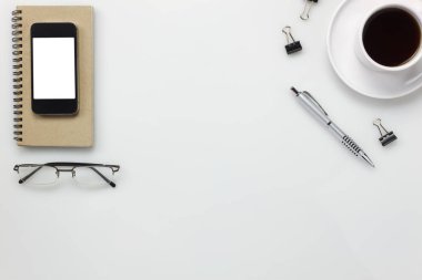 «Ana sayfa» görünümü aksesuarları ofis Resepsiyon concept.mobile telefon, kahve, değil