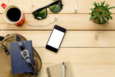 Üstten Görünüm aksesuarları seyahat.