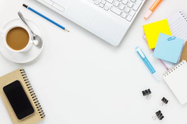 Üstten Görünüm aksesuarları iş Ofis Masası.