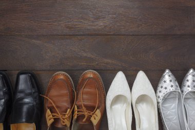 Üstten Görünüm moda birkaç w üzerinde erkek ve kadın Ayakkabı Tasarım