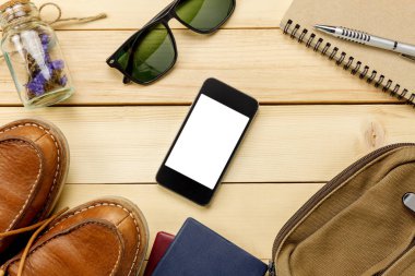 Üstten Görünüm aksesuarları seyahat.