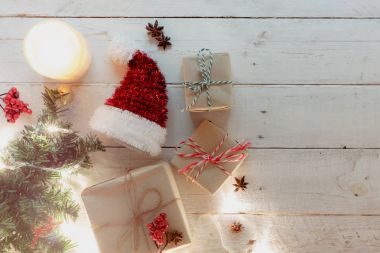 Happy New Year ve Noel Festivali arka plan kavramları görünümünü yukarıda.